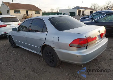 2001 Honda Accord 2.3 Ex z USA, uszkodzony, nr VIN 1HGCG66881A065507